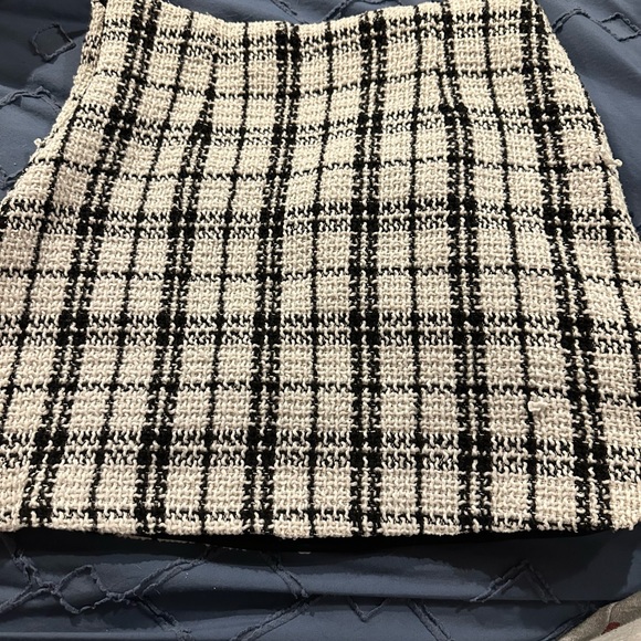 Lulus tweed mini EUC - Picture 2 of 3